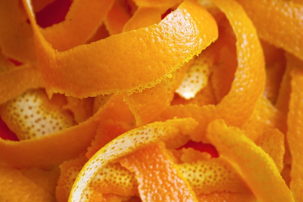 Chá da Casca de Laranja serve para quê? Veja benefícios e como fazer 