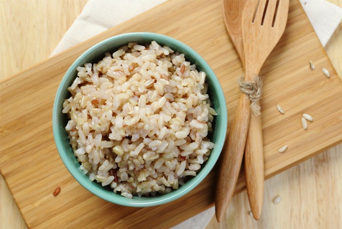 Arroz Integral: 40 benefícios, informação nutricional e malefícios