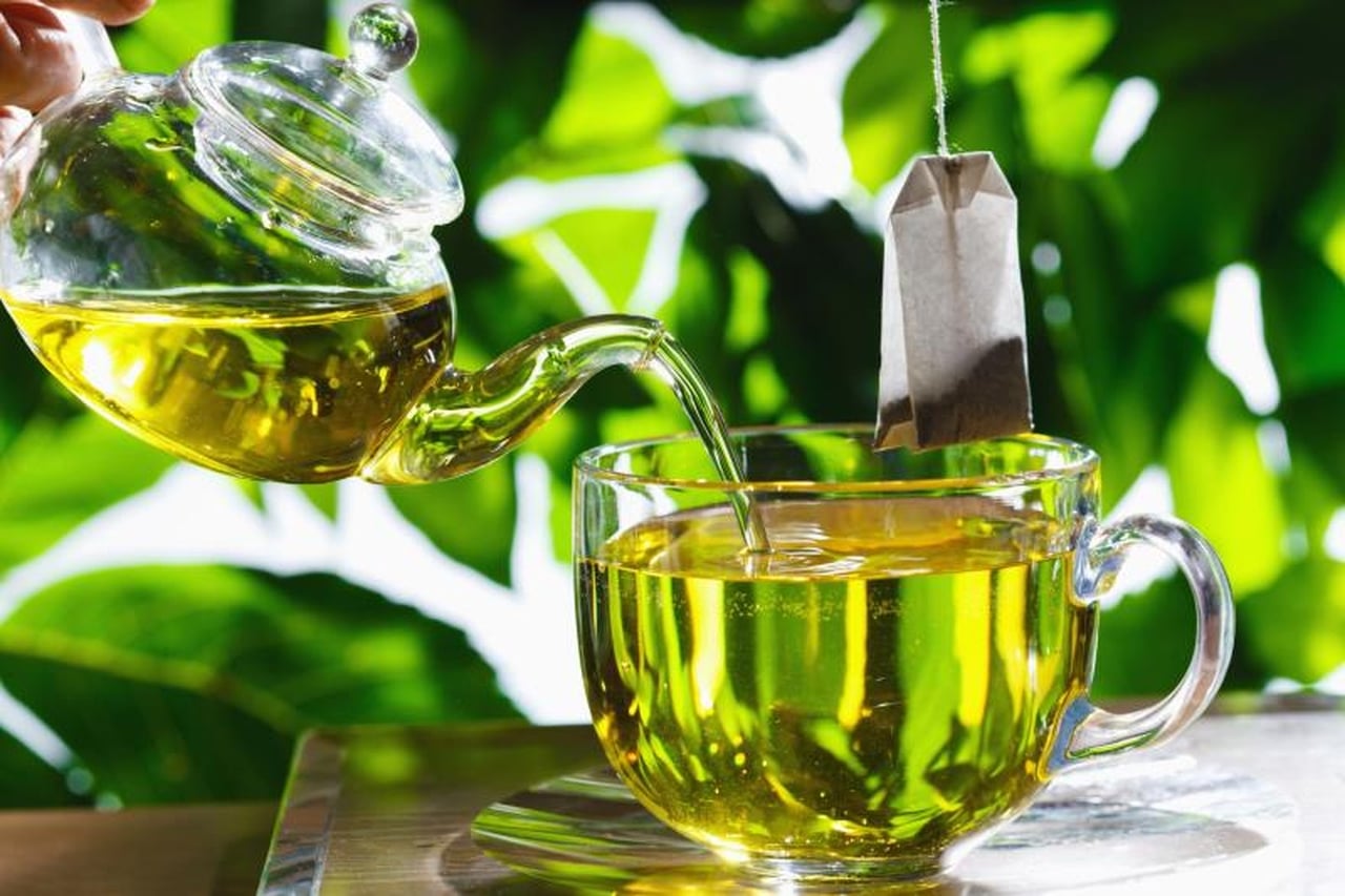 Chá de Espinafre serve para quê? Veja benefícios e como fazer
