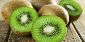 beneficios do kiwi