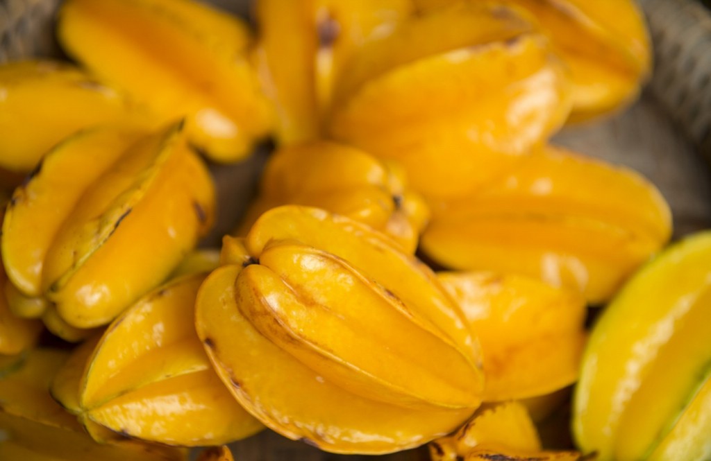 Carambola fruta: 40 benefícios, informação nutricional e malefícios