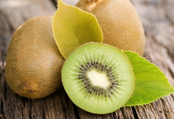 Kiwi fruta: 40 benefícios, informação nutricional e malefícios