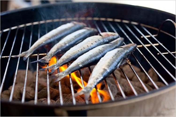 Sardinha: 20 benefícios, informação nutricional e malefícios