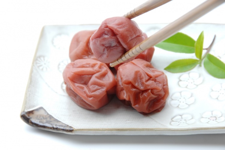 Umeboshi beneficios