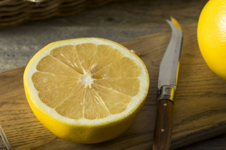 Toranja Branca fruta: 30 benefícios, informação nutricional e malefícios