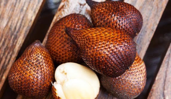 Fruta Cobra: 15 Benefícios, Informação nutricional e malefícios