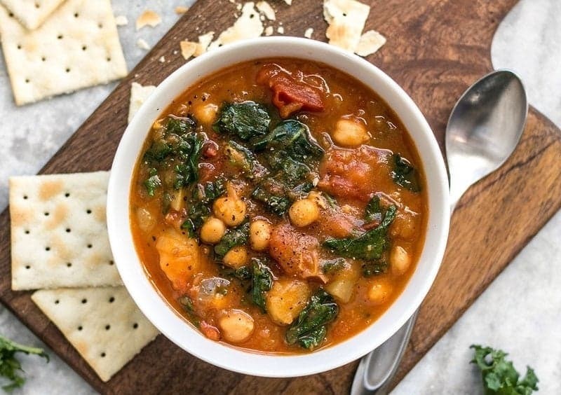 Sopa de grao de bico com frango